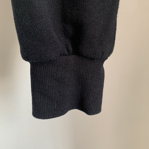 GYMSHARK Black Cropped Hoodie with white lettering size medium - Picture 3 of 8